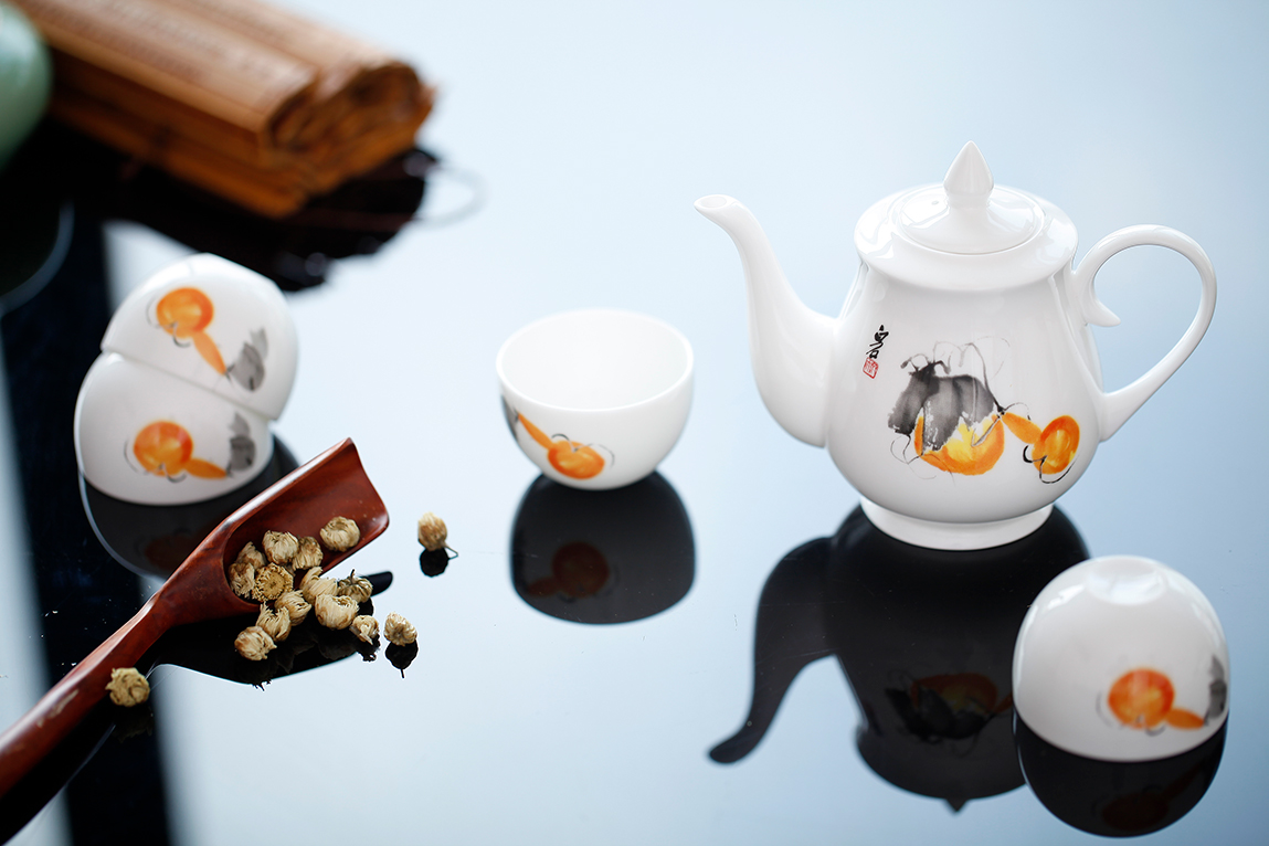 白石茶具系列--春華秋實.JPG